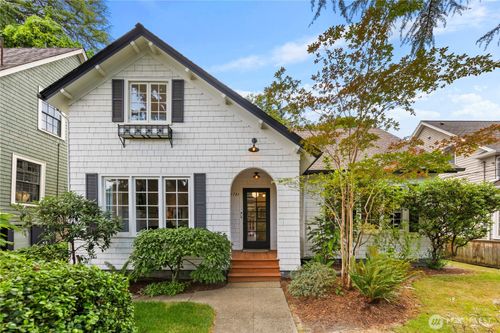 1731 37th Ave, Seattle, WA, 98122-3460 | Card Image