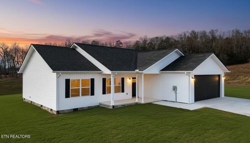 1461 Grandeur Ave, Parrottsville, TN, 37843-2369 | Card Image