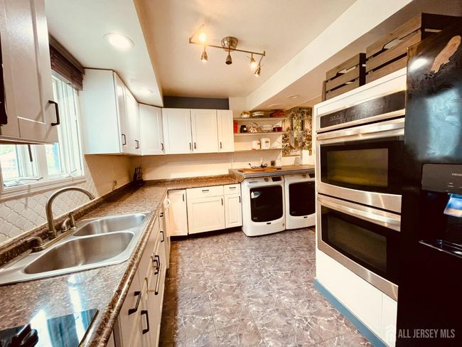 38 Evergreen Ave, House other with 3 bedrooms, 2 bathrooms and null parking in Fords NJ | Image 8