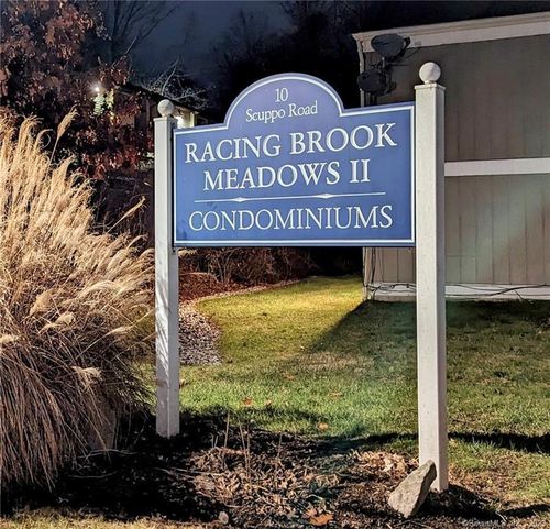 unit-b6-10 Scuppo Rd, Danbury, CT, 06811-5206 | Card Image