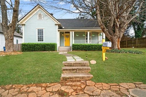 1033 White Oak Ave Sw, Atlanta, GA, 30310-3823 | Card Image