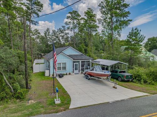 143 Georgia St, Carrabelle, FL, 32322-2101 | Card Image