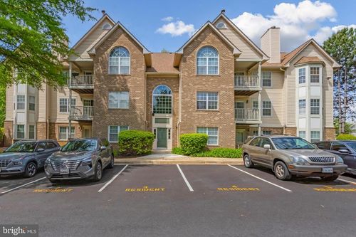 202-9700 Lake Pointe Ct, Glenarden, MD, 20774-4708 | Card Image