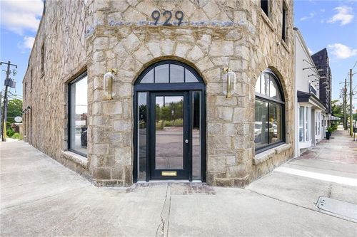 929 Main St, STONE MOUNTAIN, GA, 30083-3009 | Card Image