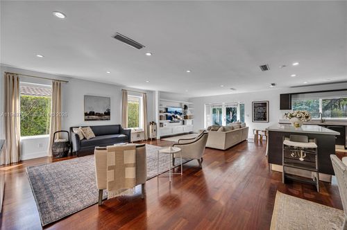 5516 Sardinia St, Coral Gables, FL, 33146-2648 | Card Image