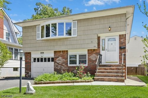 209 Chestnut St, Union, NJ, 07083-9404 | Card Image
