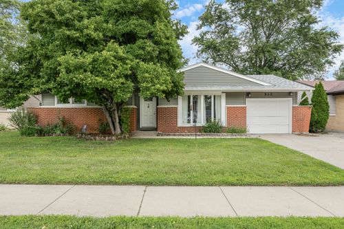 532 Landmeier Rd, Elk Grove Village, IL, 60007-4308 | Card Image