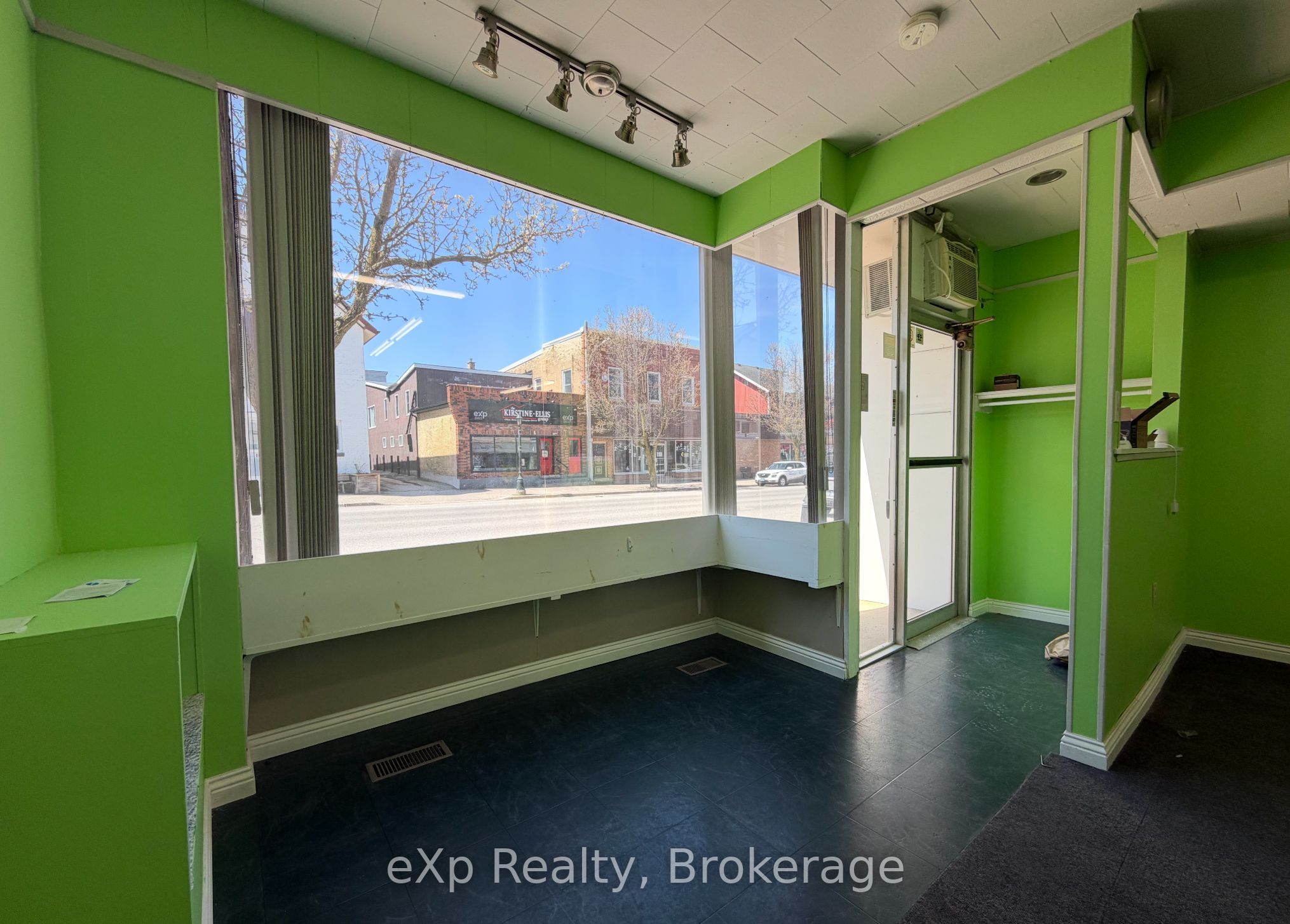 Commercial Sale in South Bruce 2