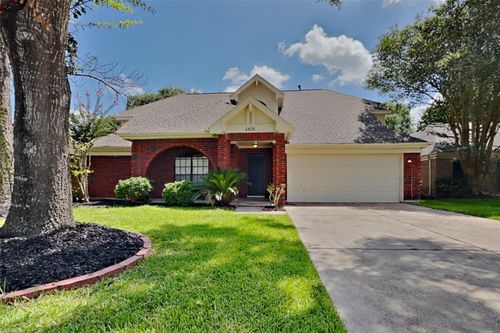 4826 Pecan Grove Dr, Pearland, TX, 77584-8603 | Card Image