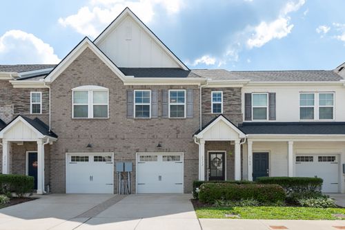 2512 Newsome Mill Ln, Nashville, TN, 37221-2627 | Card Image