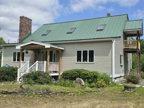 564 Main St, Fremont, NH, 03044-3505 | Card Image