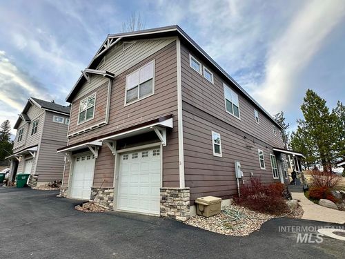 3-107 Cabarton Road, Cascade, ID, 83611 | Card Image