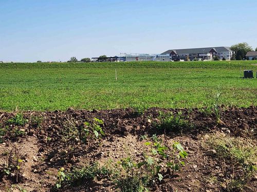 1536 Schreiner Ln, WAUNAKEE, WI, 53597-8979 | Card Image