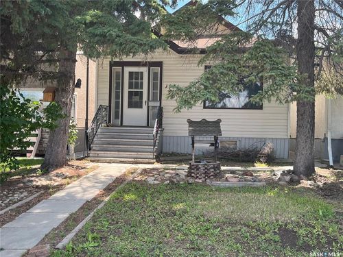 1931 Reynolds St, Regina, SK, S4N3M6 | Card Image