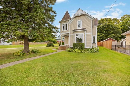 3239 Elgin St, Brooke Alvinston, ON, N0N1A0 | Card Image