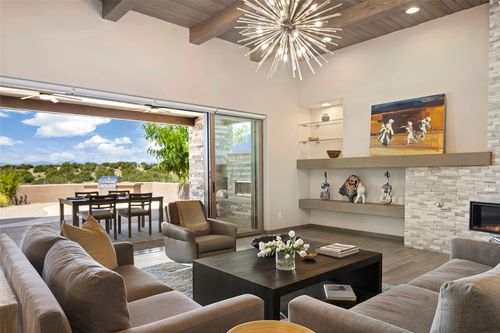 3 Trasera Ct, Santa Fe, NM, 87506-8300 | Card Image