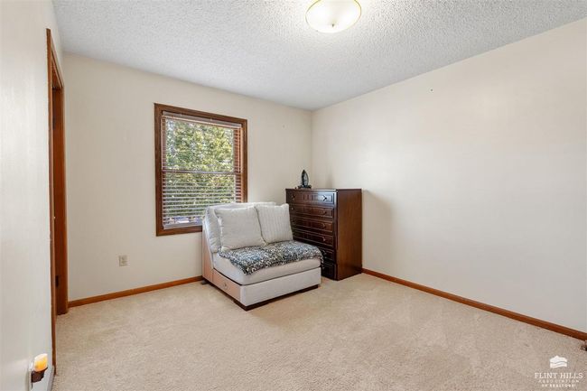 1920 Apache Dr, House other with 3 bedrooms, 3 bathrooms and null parking in Junction City KS | Image 17
