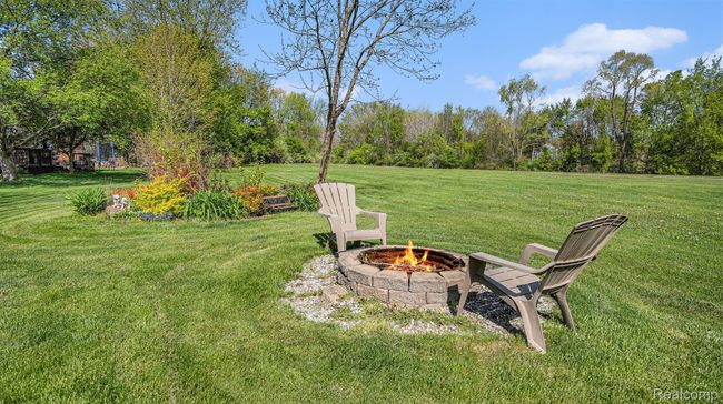 View of fire pit | Image 26