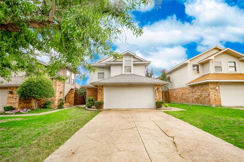 2121 Stradivarius Ln, Carrollton, TX, 75007-2218 | Card Image