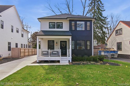 721 N Alexander Ave, Royal Oak, MI, 48067-1945 | Card Image