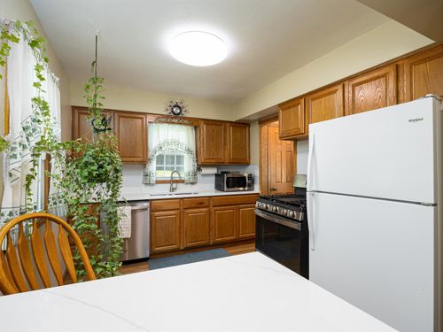 3709 N 55th St, Omaha, NE, 68104-2921 | Card Image