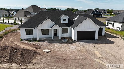 5804 Dune Village Way, Idaho Falls, ID, 83404-8365 | Card Image