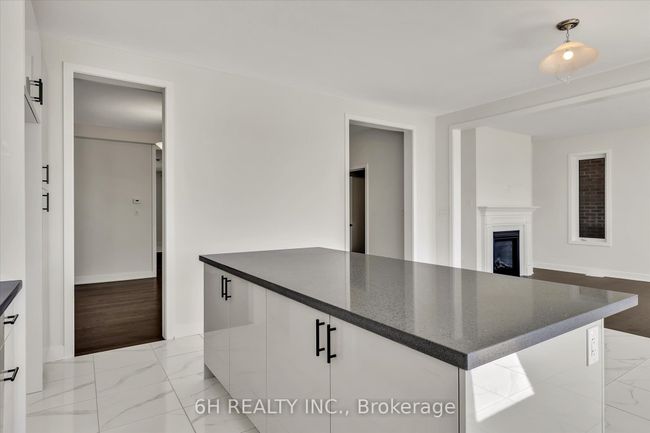 329 O'toole Crescent, House other with 6 bedrooms, 4 bathrooms and 2 parking in Selwyn ON | Image 15