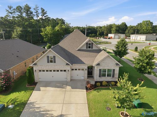 9015 Segers Trail Loop Nw, Madison, AL, 35756-5046 | Card Image