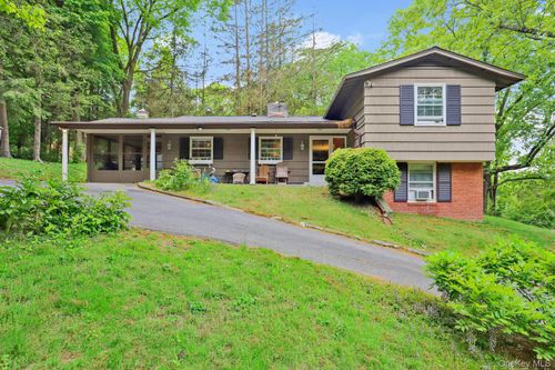 104 Forest Dr, Mount Kisco, NY, 10549-1809 | Card Image