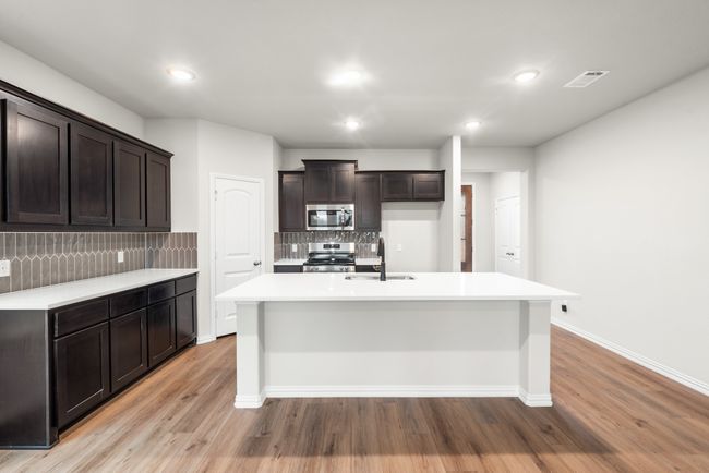 1241 Comal Ln, House other with 4 bedrooms, 2 bathrooms and null parking in Springtown TX | Image 10