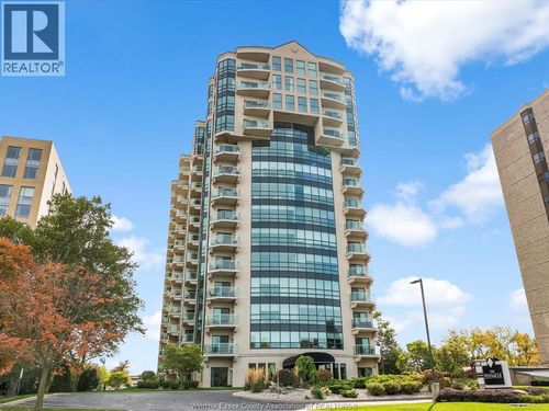 304-4789 Riverside Dr E, Windsor, ON, N8Y5A2 | Card Image