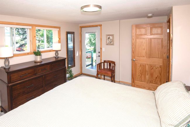 206 N Broadway Ave, House other with 2 bedrooms, 2 bathrooms and null parking in Grand Marais MN | Image 14