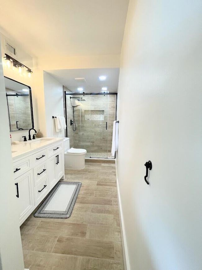APT-604 - 9900 S Ocean Dr, Condo with 2 bedrooms, 2 bathrooms and null parking in Jensen Beach FL | Image 8