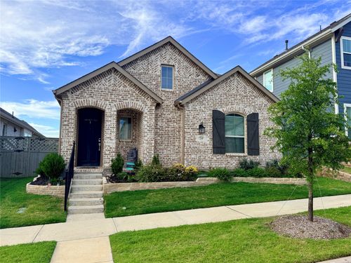 2340 Gray Dr, Northlake, TX, 76247-2075 | Card Image
