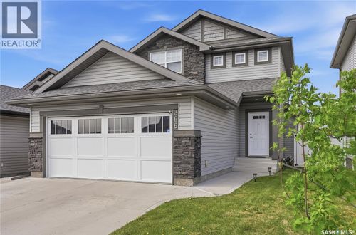 366 Kolynchuk Manor, Saskatoon, SK, S7T0W4 | Card Image