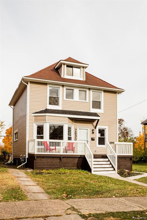 2630 Harding St, Detroit, MI, 48214-4041 | Card Image