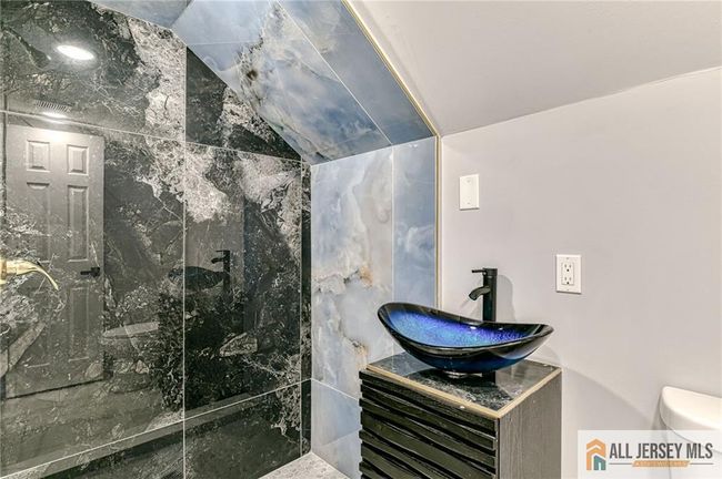537 Lorraine Ave, House other with 4 bedrooms, 3 bathrooms and null parking in Middlesex NJ | Image 21