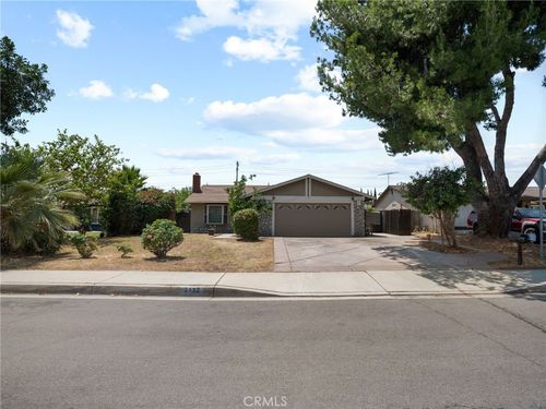 2132 S Pleasant Pl, Ontario, CA, 91761-5429 | Card Image
