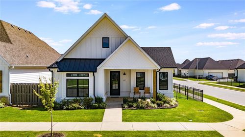 6847 Garden Trail Ave, Springdale, AR, 72762-7047 | Card Image