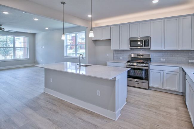 5907 Rotunda View View, House other with 3 bedrooms, 3 bathrooms and 2 parking in Austin TX | Image 9