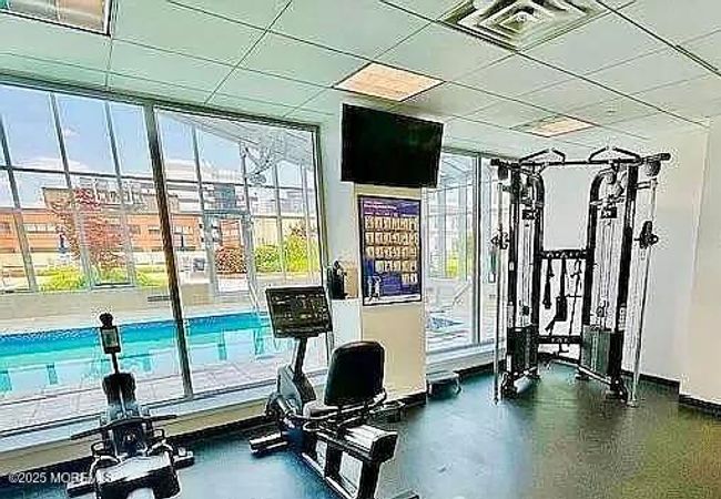 APT-2205 - 1 Spring St, House other with 2 bedrooms, 2 bathrooms and null parking in New Brunswick NJ | Image 63