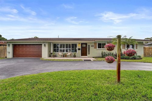 5541 Sw 2nd Ct, Plantation, FL, 33317-3570 | Card Image