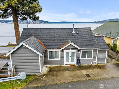 1805 Lawrence St, Port Orchard, WA, 98366-5138 | Card Image