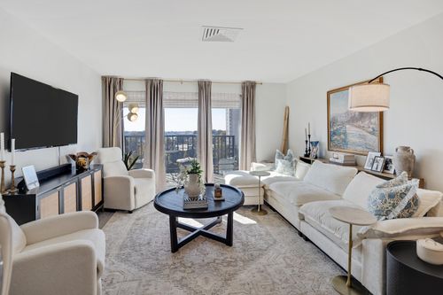 apt-708a-655 S Riverside Dr, Memphis, TN, 38103-4618 | Card Image