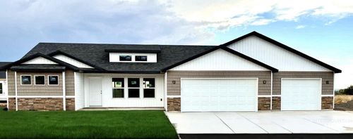 940 Applewood Dr, Buhl, ID, 83316-5074 | Card Image
