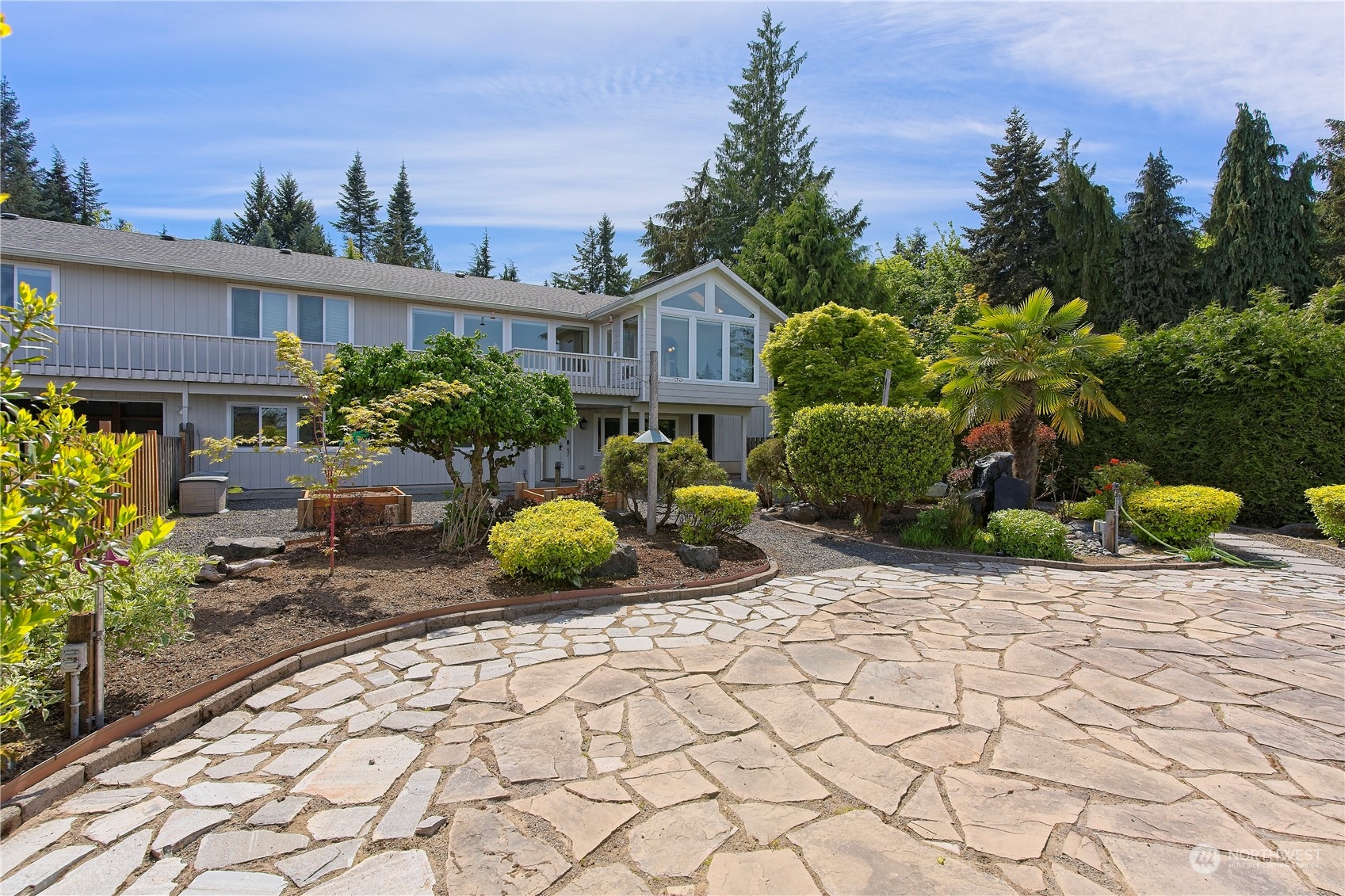 1613 E 5th Street, For Sale in Port Angeles Zoocasa