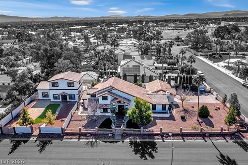 2200 S Pioneer Way, Las Vegas, NV, 89117-2701 | Card Image