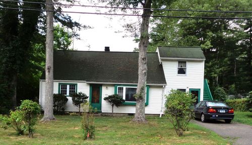 104 Boothbay St, Bloomfield, CT, 06002-3900 | Card Image