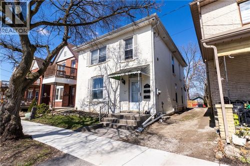 300 Dalhousie St, Brantford, ON, N3S3V5 | Card Image