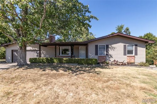 2705 Kenny Ln, Imperial, MO, 63052-1433 | Card Image